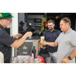 A 3ª edição da Oktoberfest da Itaqui Associação foi bem concorrida e animada